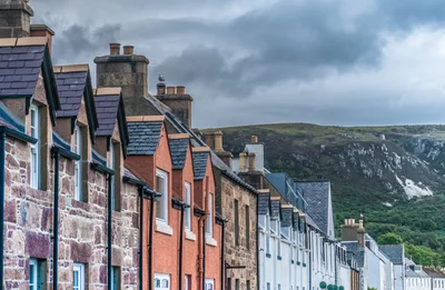 Majority of brokers predict a house price fall of 10% or less - poll