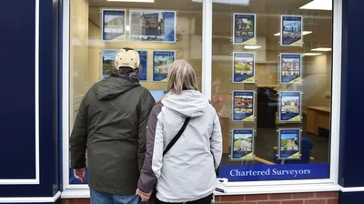 Major lenders slash mortgage rates below 4% as experts predict 'domino effect'