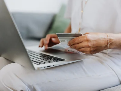 Tego nie wpisuj w tytule przelewu. Bank może zażądać wyjaśnień