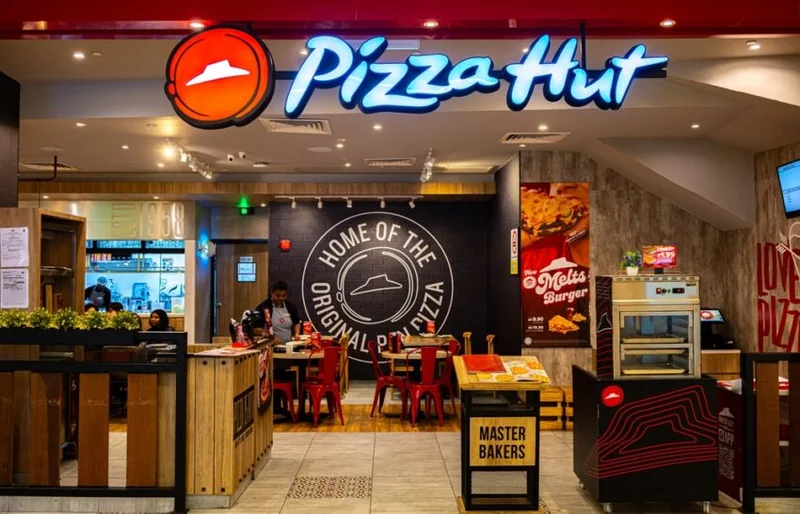 Pizza Hut 'stuck in the middle' as UK dine-in arm collapses into administration